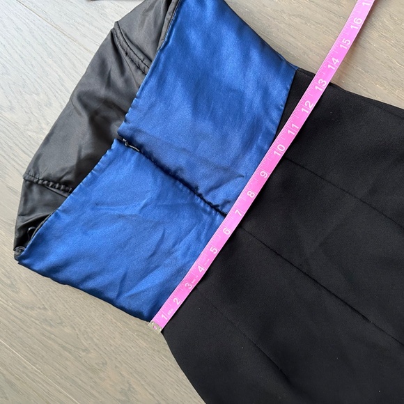 Elegant Black and Blue Strapless Dress - Picture 9 of 14